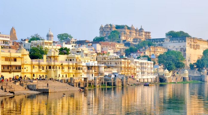 Nepal Himalayas: Mountain Treks & Spiritual Awakening