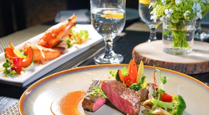 Winter Comfort Foods: 5 Must-Eat Christmas Market Delicacies in Europe